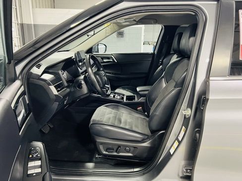 Used 2024 Mitsubishi Outlander SE image 23