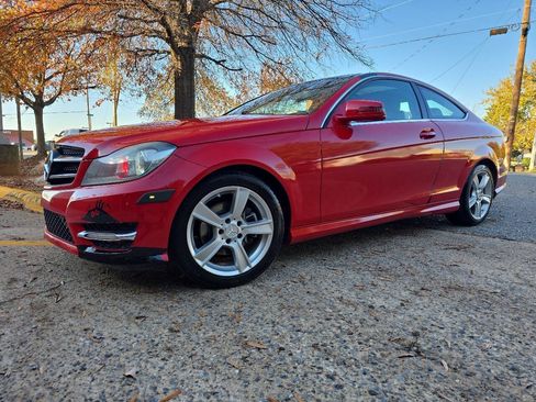 Used 2014 Mercedes-Benz C 250 Coupe image 33
