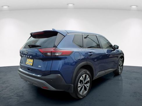 Used 2023 Nissan Rogue SV image 7