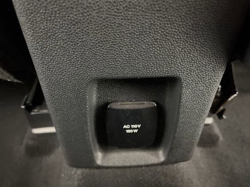 Used 2022 Ford EcoSport SE w/ SE Convenience Package image 39