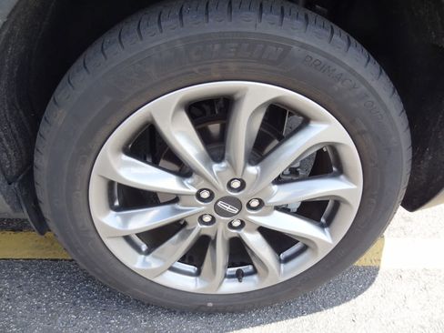 Used 2022 Lincoln Corsair AWD w/ Premium Package image 42