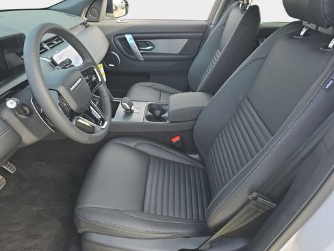 New 2026 Land Rover Discovery Sport Landmark AWD/4WD image 15