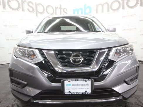 Used 2019 Nissan Rogue SV image 12