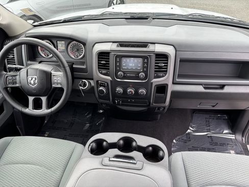 Used 2016 RAM 1500 Express RWD image 22