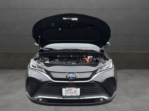 Used 2022 Toyota Venza Limited AWD/4WD image 25