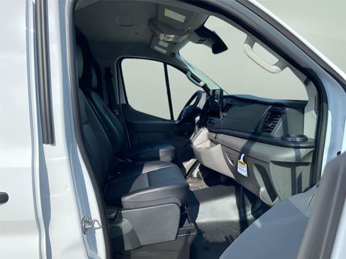 New 2025 Ford Transit 150 Low Roof RWD image 27