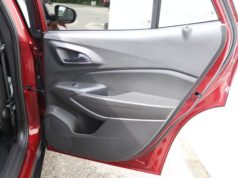 Used 2025 Chevrolet Trax RS w/ Driver Confidence Package FWD image 12
