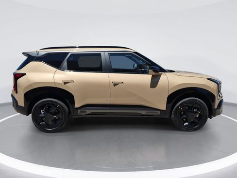 New 2027 Kia Seltos X-Line S w/ X-Line S Premium Package AWD/4WD image 9