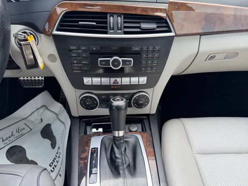 Used 2014 Mercedes-Benz C 250 Sedan image 14