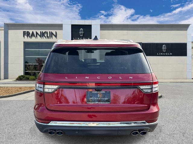 New 2027 Lincoln Aviator AWD image 6