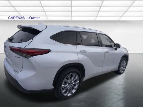 Used 2022 Toyota Highlander Limited image 11