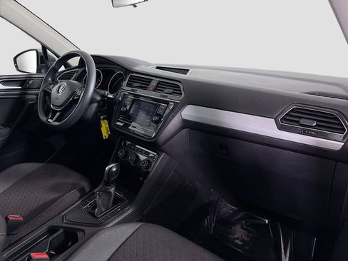 Used 2021 Volkswagen Tiguan S image 28