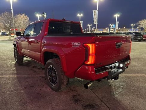 Used 2024 Toyota Tacoma TRD Sport image 9