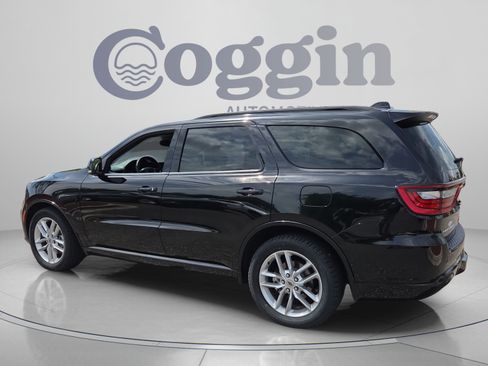 Used 2024 Dodge Durango GT RWD image 3