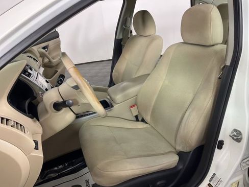Used 2015 Nissan Altima 2.5 SV w/ Convenience Package FWD image 19