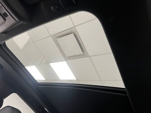 Used 2023 GMC Yukon Denali image 40