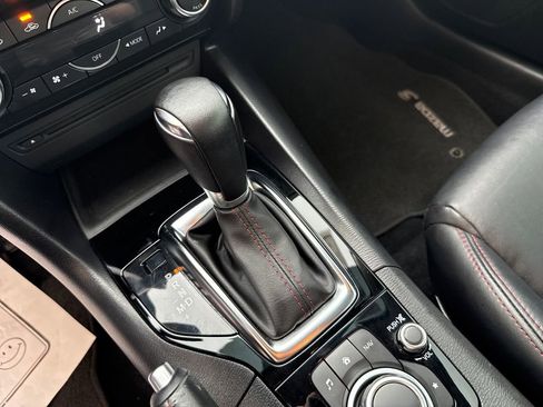 Used 2015 MAZDA MAZDA3 i Grand Touring FWD image 18