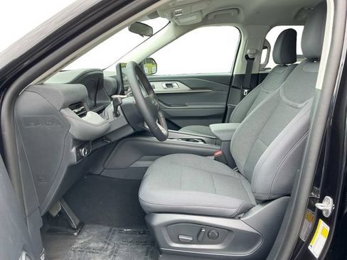 Used 2026 Ford Explorer Active AWD/4WD image 10