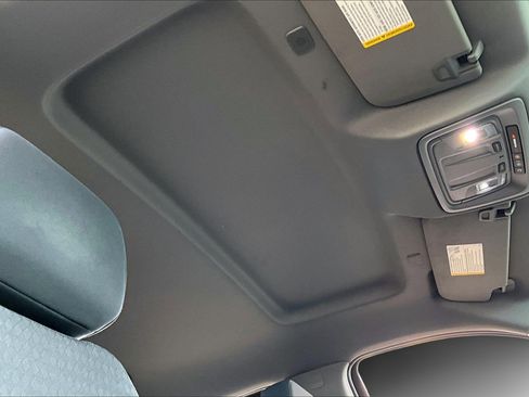 Used 2024 Chevrolet Silverado 2500 LT image 28