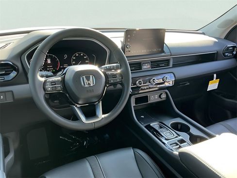 New 2025 Honda Pilot EX-L image 29