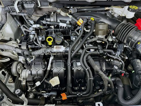 Used 2024 Ford Edge SEL image 33