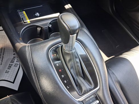 Used 2024 Honda HR-V EX-L image 14