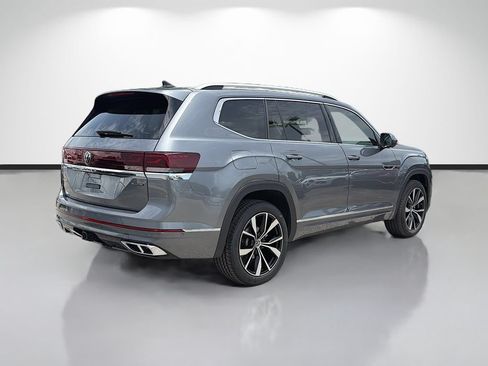 Used 2024 Volkswagen Atlas SEL Premium R-Line AWD/4WD image 3