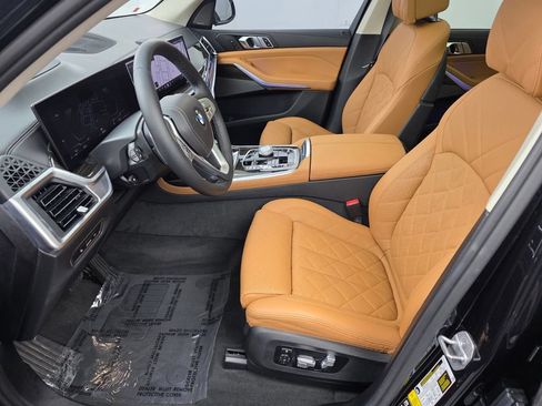 Certified 2024 BMW X7 xDrive40i AWD/4WD image 8