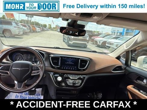 Used 2019 Chrysler Pacifica Limited w/ Advanced Safetytec Group FWD image 37