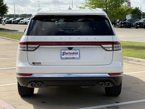 Used 2023 Lincoln Aviator Reserve w/ Equipment Group 201A RWD image 5