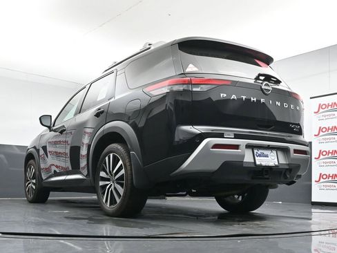 Used 2024 Nissan Pathfinder Platinum w/ Cargo Package image 42