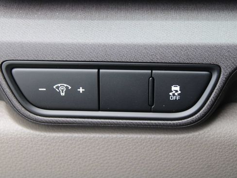 New 2026 Kia Carnival EX FWD image 30