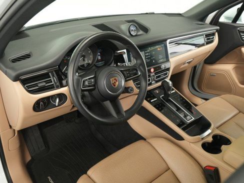 Used 2022 Porsche Macan S image 40