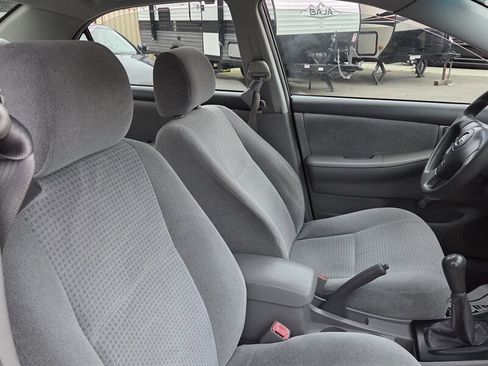 Used 2005 Toyota Corolla CE image 16