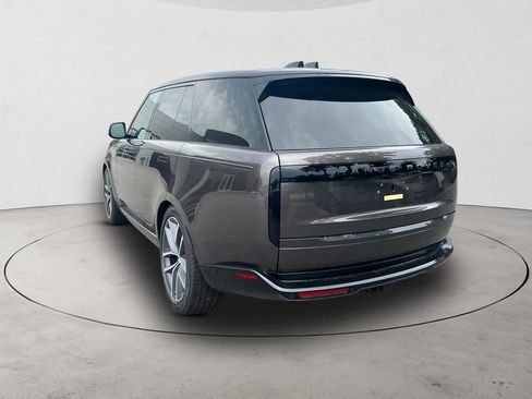 New 2026 Land Rover Range Rover SE AWD/4WD image 3
