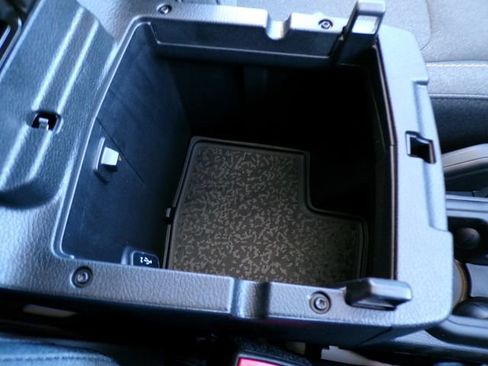 New 2026 Jeep Wrangler Unlimited Sport w/ Convenience Group image 25