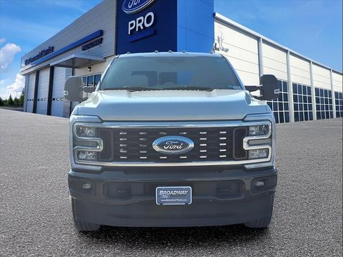 Used 2024 Ford F350 King Ranch image 31