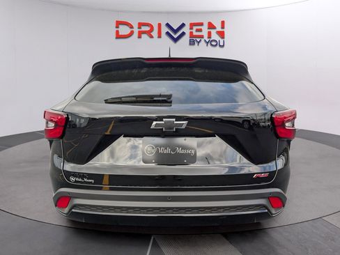 New 2026 Chevrolet Trax RS image 4