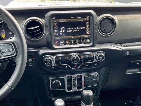 Used 2023 Jeep Wrangler Unlimited w/ 8.4" Radio Group AWD/4WD image 24