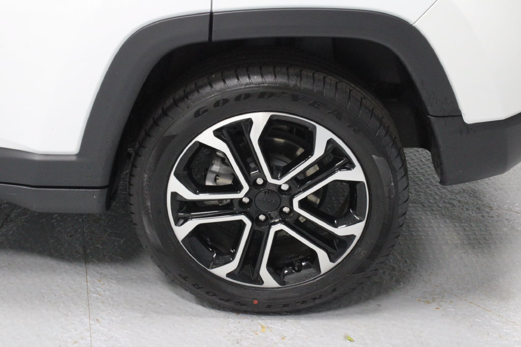 Used 2023 Jeep Compass Limited AWD/4WD image 18