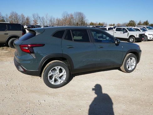 New 2026 Chevrolet Trax LS w/ LS Convenience Package image 3