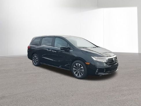 Certified 2024 Honda Odyssey EX-L image 2