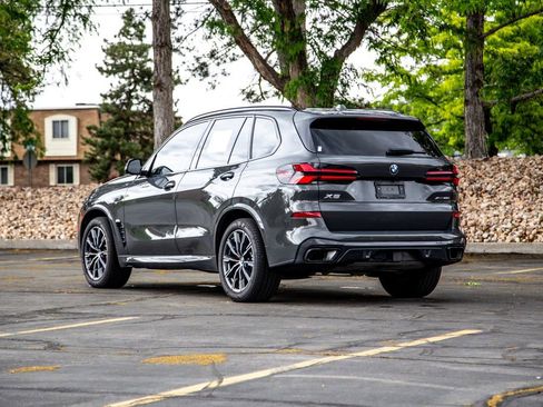 Used 2024 BMW X5 xDrive40i w/ M Sport Package AWD/4WD image 2