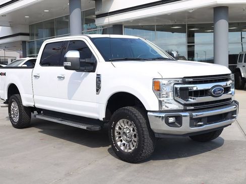 Used 2020 Ford F350 XLT w/ XLT Premium Package AWD/4WD image 8