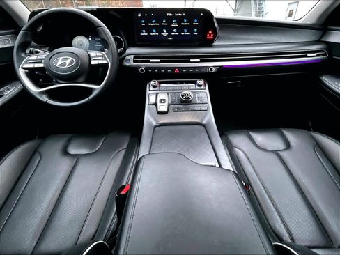 Used 2025 Hyundai Palisade Limited image 22