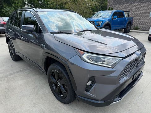 Used 2019 Toyota RAV4 XSE w/ XSE Weather Package AWD/4WD image 3