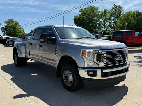 Used 2022 Ford F350 XLT w/ XLT Value Package AWD/4WD image 16