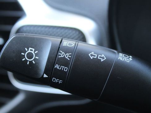 Certified 2025 Kia Soul LX image 27