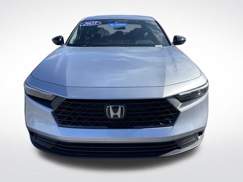 Used 2025 Honda Accord Sport image 9