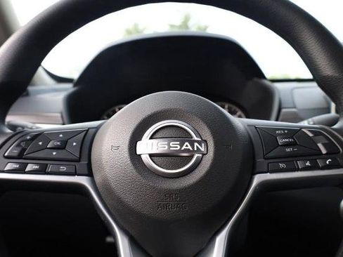 Certified 2025 Nissan Altima 2.5 SV image 9